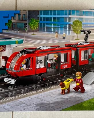 Lego City 60423 - Tram e fermata del tram