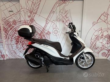 Piaggio Medley 125 PIAGGIO MEDLEY 125 ABS - Y...
