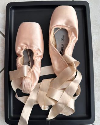 Scarpe a punta per danza classica
