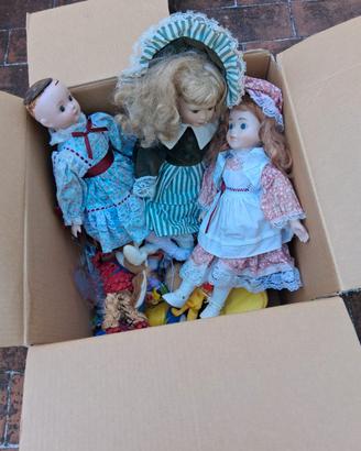 bambole, peluches e sorpresine kinder