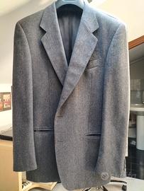 Giacca uomo grigio scuro.