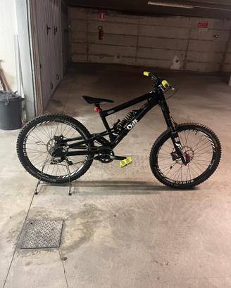 Bici da downhill