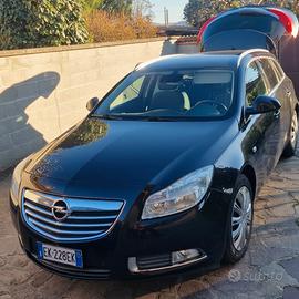  Olel Insignia  2011 disel 241700 km