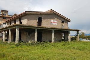 Villa indipendente da ristrutturare