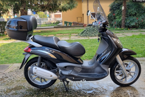 Scooter Piaggio Beverly 250