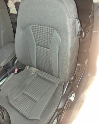 sedilu audi A 1 tre porte 