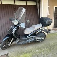 Beverly 400 Tourer