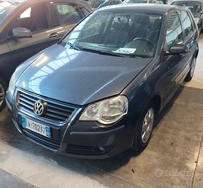 volkswagen  polo 1.4 tdi