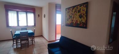 Elegante bivani arredato riposto