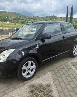 Suzuki Swift 1.3 DDiS 3p. GL