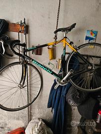 bici bianchi da corsa