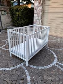 Lettino Ikea Gulliver bianco con materasso