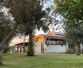 Villa indipendente con terreno