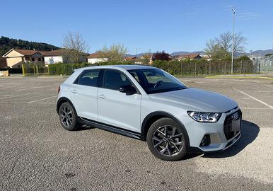 Audi A1 Citycarver 30 1.0 TFSI Admired 110 CV
