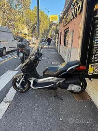 Yamaha X-Max 250 - 2005 - PERMUTE