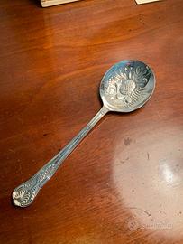 cucchiaino argentato