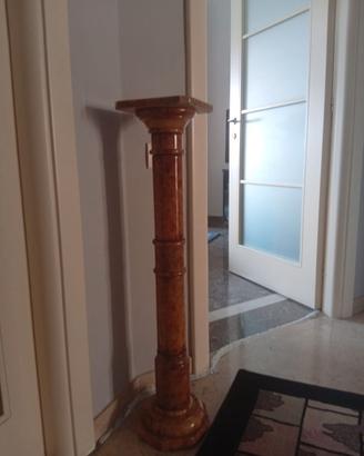 colonna in marmo