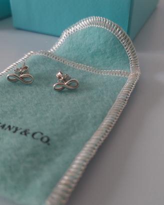 Orecchini Tiffany & Co. Infinity argento limited e