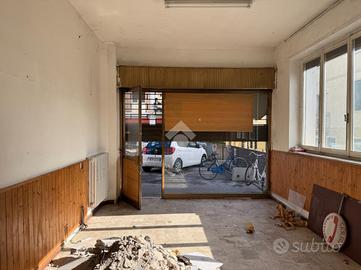 NEGOZIO A BASSANO DEL GRAPPA