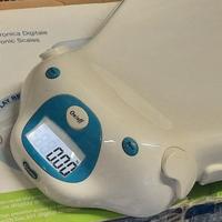 Bilancia Digitale per Neonati – Ergonomica