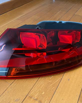Faro proiettore posteriore destro Audi TT mk2