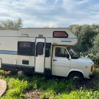 Camper mansardato