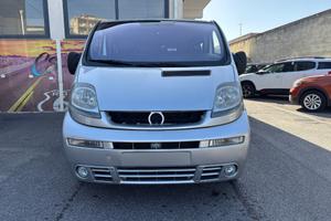 Opel Vivaro 2.5 cdti combi p.c.