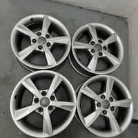 4 cerchi da 16 originali Audi per Audi A3 o Golf