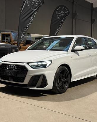 AUDI A1 SPB 30 TFSI S tronic S-LINE Identity Bla