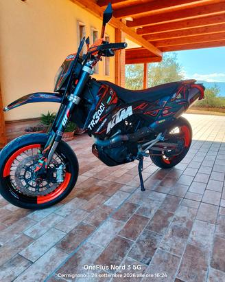 KTM 690 SMC
