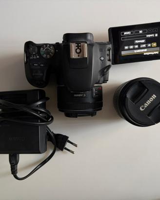 Canon EOS 200D