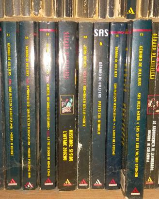 75 volumi serie  SAS in buone condizioni