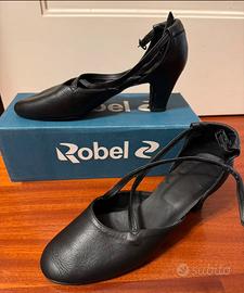 Scarpe da ballo nere come nuove