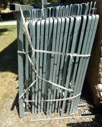 Recinzione metallica per abitazione