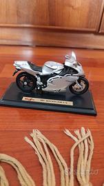 MV Agusta F4S 1+1 Maisto