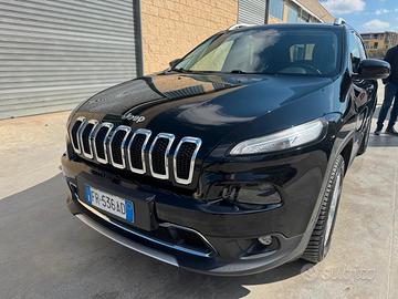 JEEP Cherokee 2.2 4x4 2018 con gancio traino