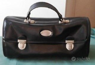 Borsa bauletto nera ecopelle