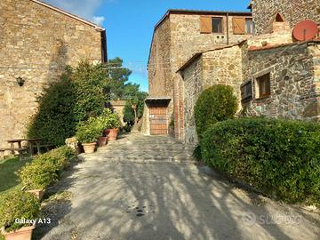 Rif.CAS490PT| casa semi ind. follonica