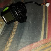 acceleratore monopattino