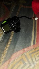 acceleratore monopattino