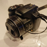 Fotocamera bridge Panasonic DMC-FZ200