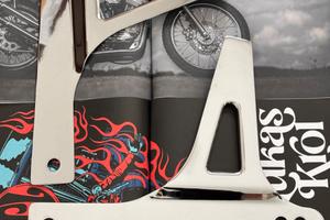 Piastre Sissy Bar Dyna 06-17