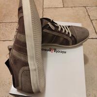 Scarpa in pelle camoscio Made in Italy  40 + calza