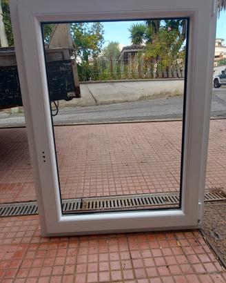 Finestra pvc
