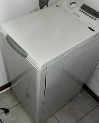 Lavatrice electrolux a carica dall’alto