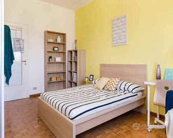 Stanza in appartamento di 114 m² a Cesano Boscone