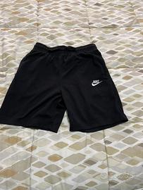 Pantaloncini Nike