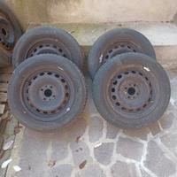 4 cerchi in ferro gommati 185/60/R14 82H