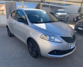 LANCIA Ypsilon 1.2 69 CV 5 porte Gold