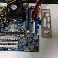 Scheda madre Gigabyte GA-K8VM800MNF + CPU AMD Semp